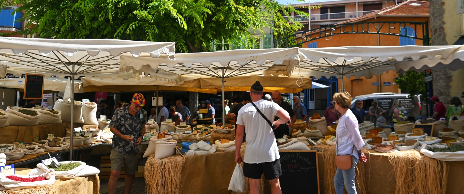 Marché des produits régionaux 4