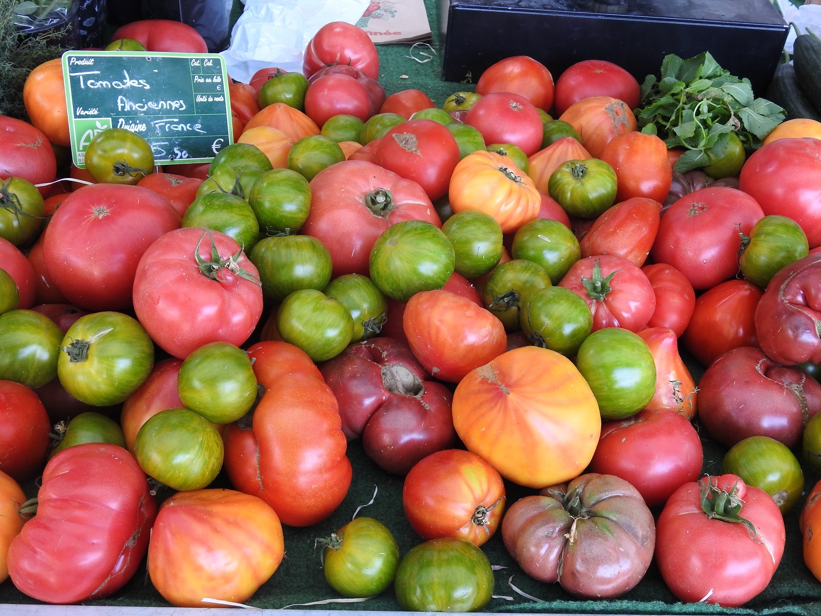 Marché Rayol